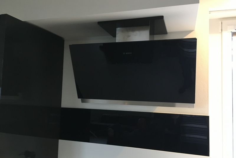 LAK LESK BLACK GRAPHITE / DYHA JABLOŇ / PD CORIAN