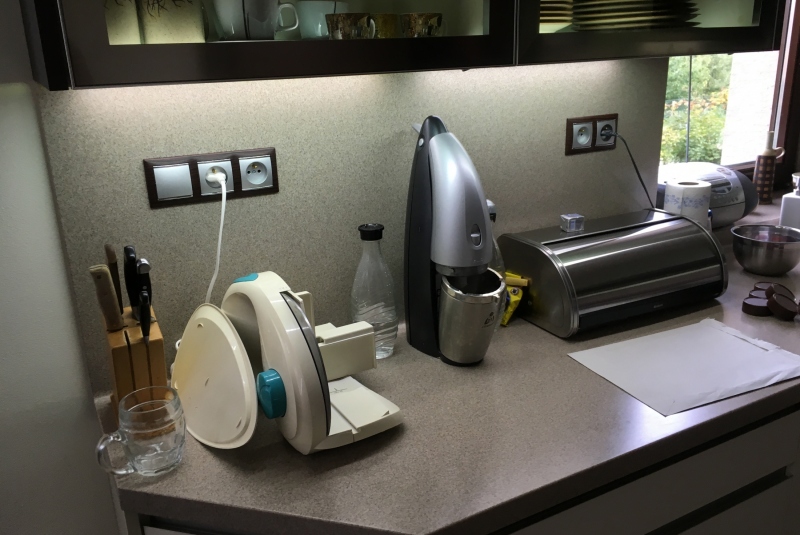 TOP FUTURO ALABASTER / PD CORIAN
