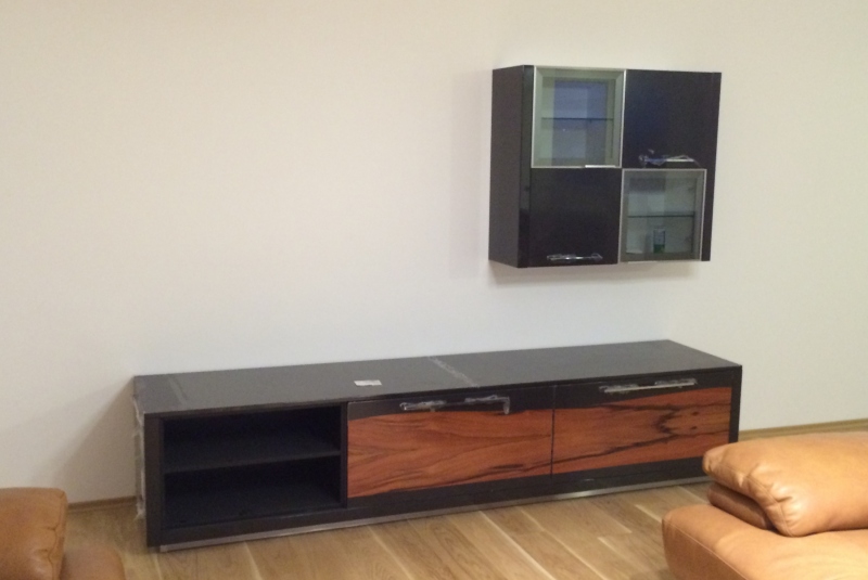 LAK LESK BLACK GRAPHITE / DYHA JABLOŇ / PD CORIAN