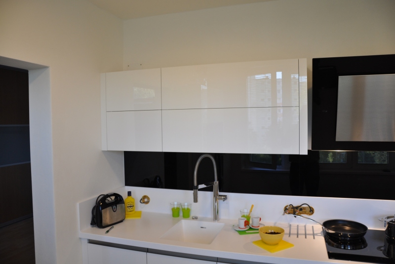 TOP FUTURO BIELA / PD CORIAN