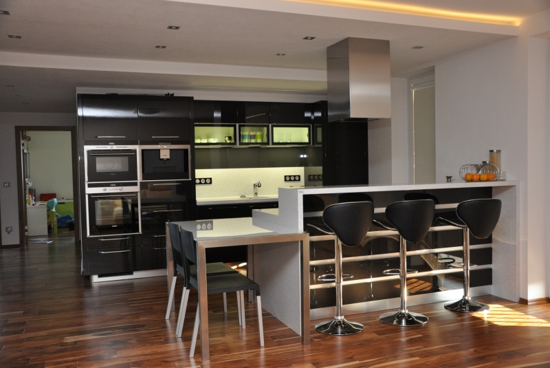 LAK LESK BLACK GRAPHITE / PD CORIAN