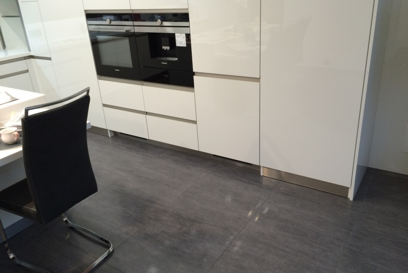 TOP ACRYLA WHITE / PD CORIAN 