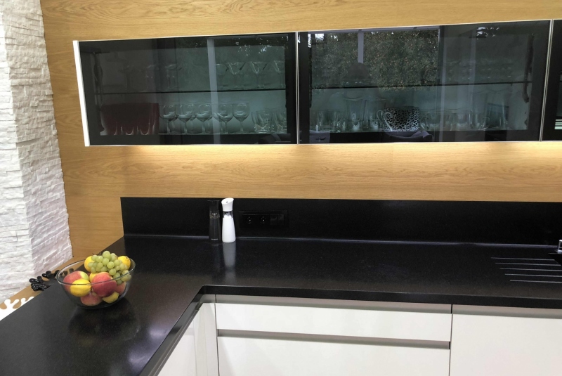 TOP FUTURO BIELA / PD CORIAN
